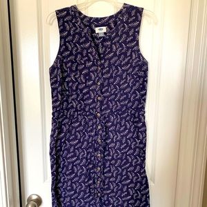 Sleeveless dress